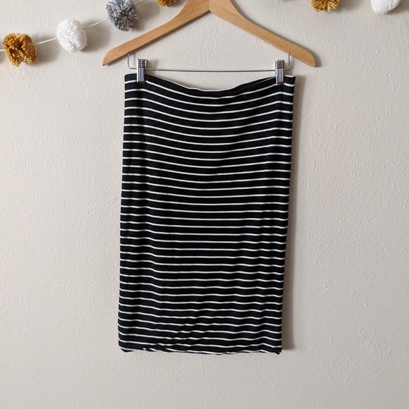 LOFT Striped Knit Pencil Skirt Size Small - Picture 2 of 7